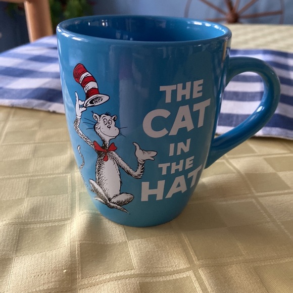 Cat in the Hat Stirrer and Mug - Picture 6 of 9